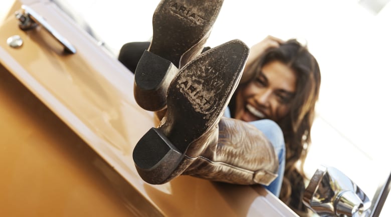 What to Wear to a Tailgate Party